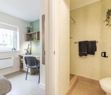 1 bedroom in a flat share to rent - Photo 6