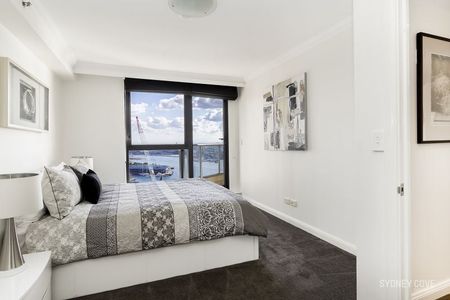 TWO BEDROOM APARTMENT WITH STUNNING VIEWS | Furnished - Photo 3