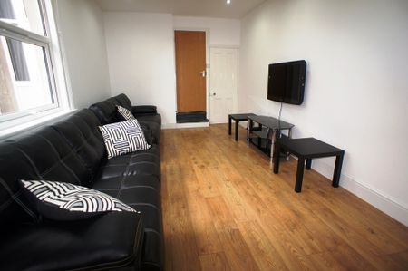 Colum Road, Cathays - Photo 2