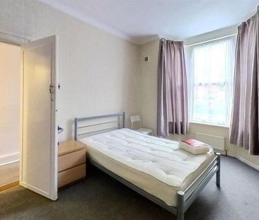 4 bedroom private hall to rent - Photo 6