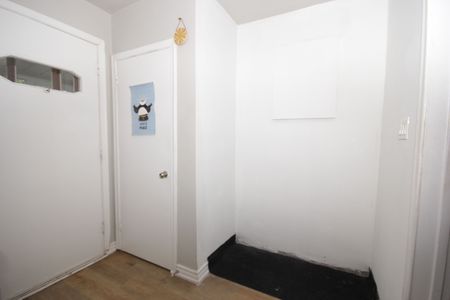 For Lease - 157 Shropshire Drive Unit# Main, Toronto, Ontario - Photo 4