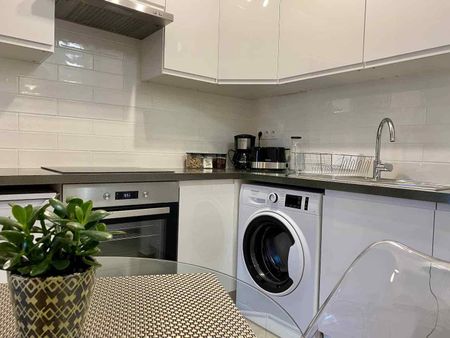 Location Appartement 1 pièce 23m² - Photo 4