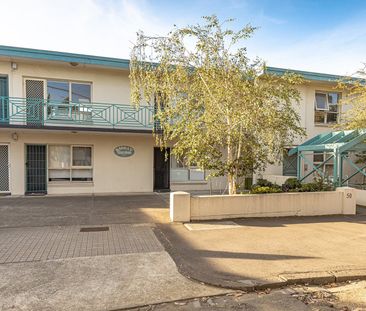 1/50 Barkly Street, Carlton VIC 3053 - Photo 4