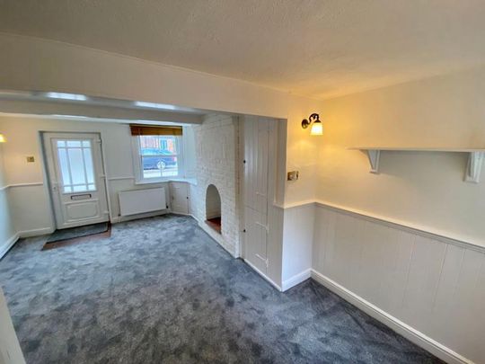 2 bedroom terraced house to rent - Photo 1