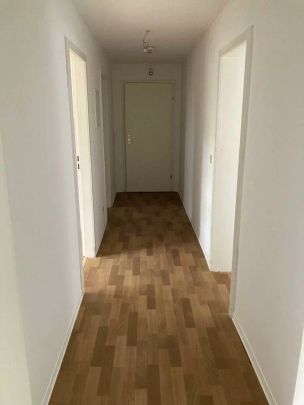 Holtmannstraße 4, 47506 Neukirchen-Vluyn - Foto 1