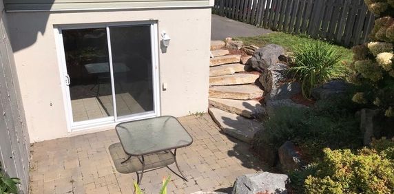 5 1/2 à louer - Photo 2