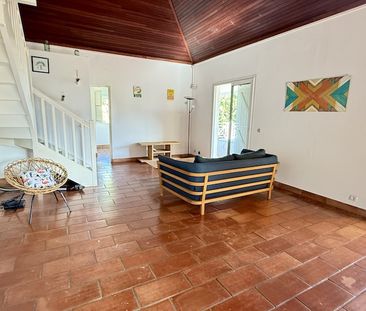 Location Maison 4 pièces 106m² LE FRANCOIS 97240 - Photo 2