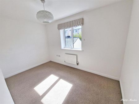 6 bedroom detached house to rent - Photo 4