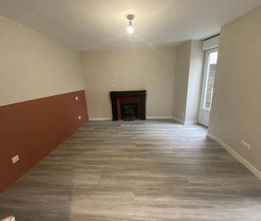 Location Appartement 2 pièces 62m² LE CREUSOT 71200 - Photo 2
