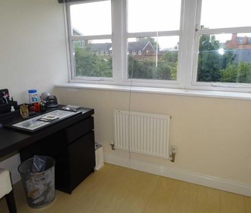 3 bedroom townhouse to rent - Photo 3