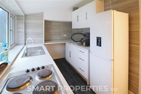 Fartown Green Road, Huddersfield - Photo 5