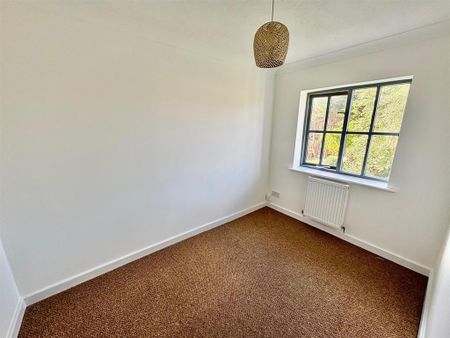 2 bedroom semi-detached house to rent - Photo 3