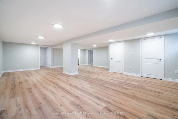 Detached Home For Lease | W9254638 - Photo 1