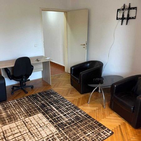 Inchiriez apartament cu 1 camera linga Mall - Fotografie 1