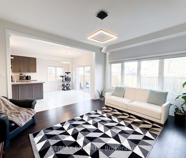 For Lease - 1426 Farrow Crescent, Innisfil, Ontario - Photo 5