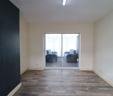 4 bedroom terraced house to rent - Photo 1