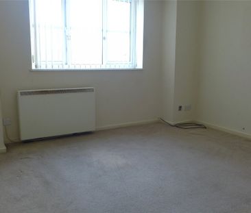 Worcester Court, Anderton Road, Coventry, CV6 - Photo 1