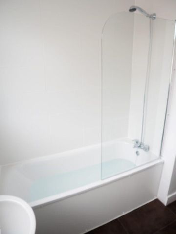 2 bedroom maisonette to rent - Photo 5