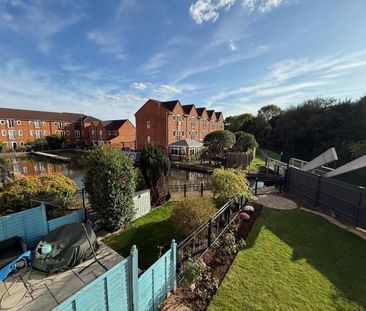 4 bedroom townhouse to rent - Photo 3