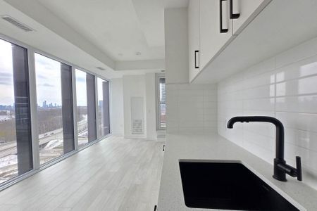 For Lease - 5 Quarrington Lane Unit# 611, Toronto, Ontario - Photo 5