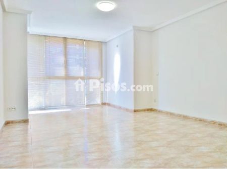 Piso en alquiler en Centro - Photo 3