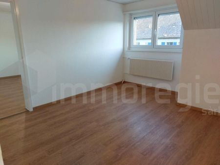 Schöne 4,5-Zimmer-Wohnung im 2. Stock - Photo 3