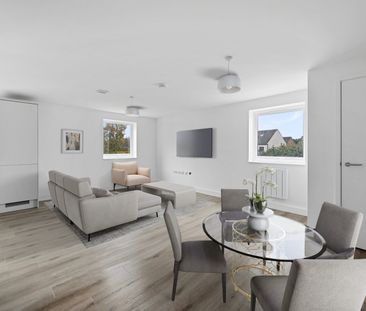 Peterborough - Photo 3