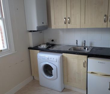 1 bedroom flat to rent - Photo 6