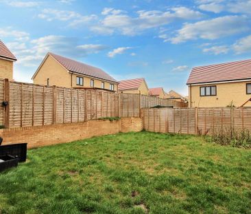 3 bedroom semi-detached house to rent - Photo 2