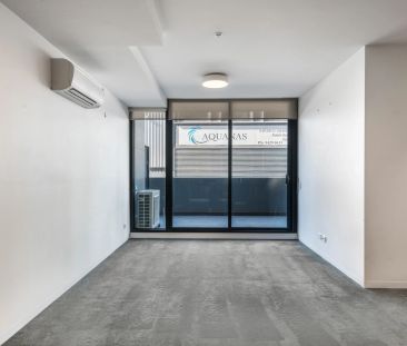 Sleek Apartment Living in Abbottsford's Precinct Complex - Photo 4