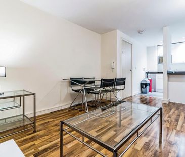 2 bedroom apartment to rent - Photo 4