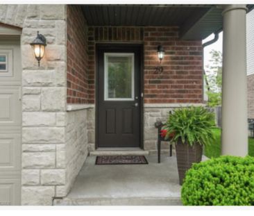 29 Oldfield Dr, Guelph - Photo 5