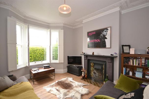 2 bedroom end of terrace house to rent - Photo 1