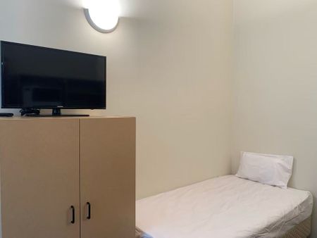 Ideal Apartment for One Person | Fully Furnished | Utilities Included - Photo 4