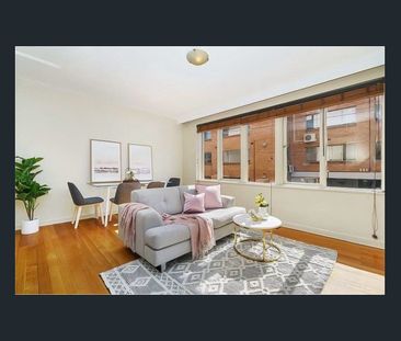 Unfurnished Two-Bedroom Apartment! - Photo 2