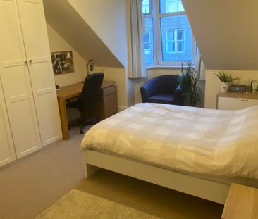 4 bedroom terraced house to rent - Photo 4