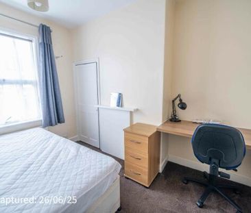 23 Heslington Road - Photo 3