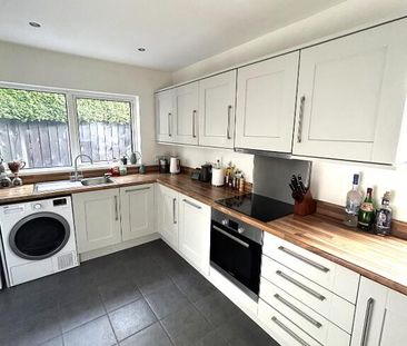 24 Clanroy Parade, Belfast, BT4 3BZ - Photo 6