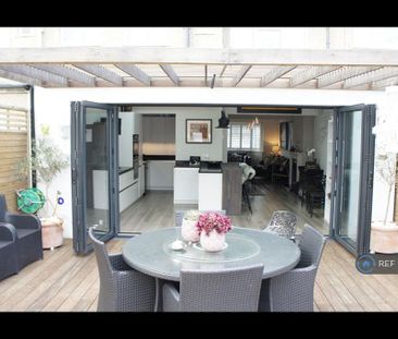 3 bedroom terraced house to rent - Photo 3