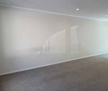 Modern 3-Bed, 2-Bath Luxury Living in Desirable Location - Photo 3