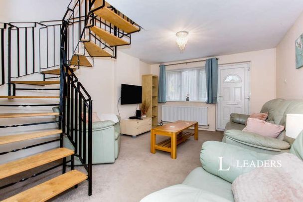 Bassett Close, CB4 - Photo 1