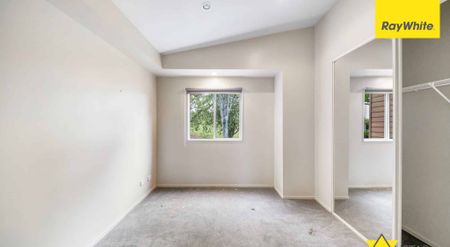 Bright and Spacious 2-Bedroom Unit in a Convenient New Lynn Location - Photo 4