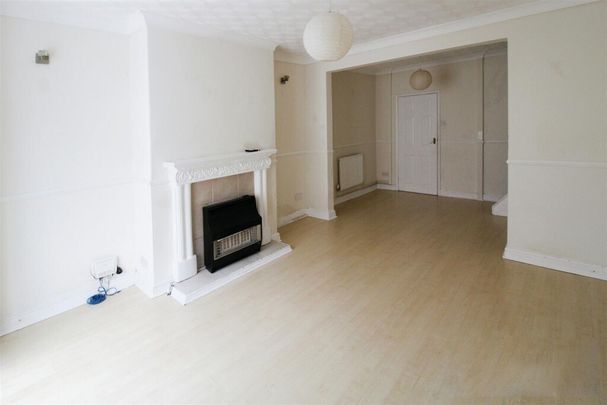 Barnsley Street - Photo 1