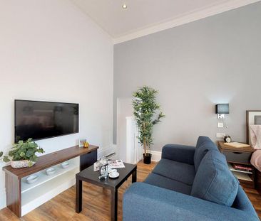 Studio to rent - Photo 2