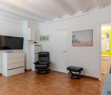 Basic apartment in the Barceloneta area - Photo 4
