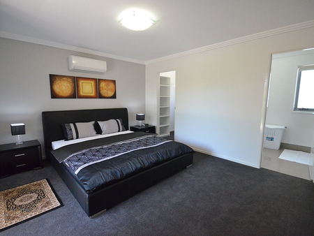 Unit ARCHIVE-9, 11 Side Street, West Gladstone, QLD - Photo 5