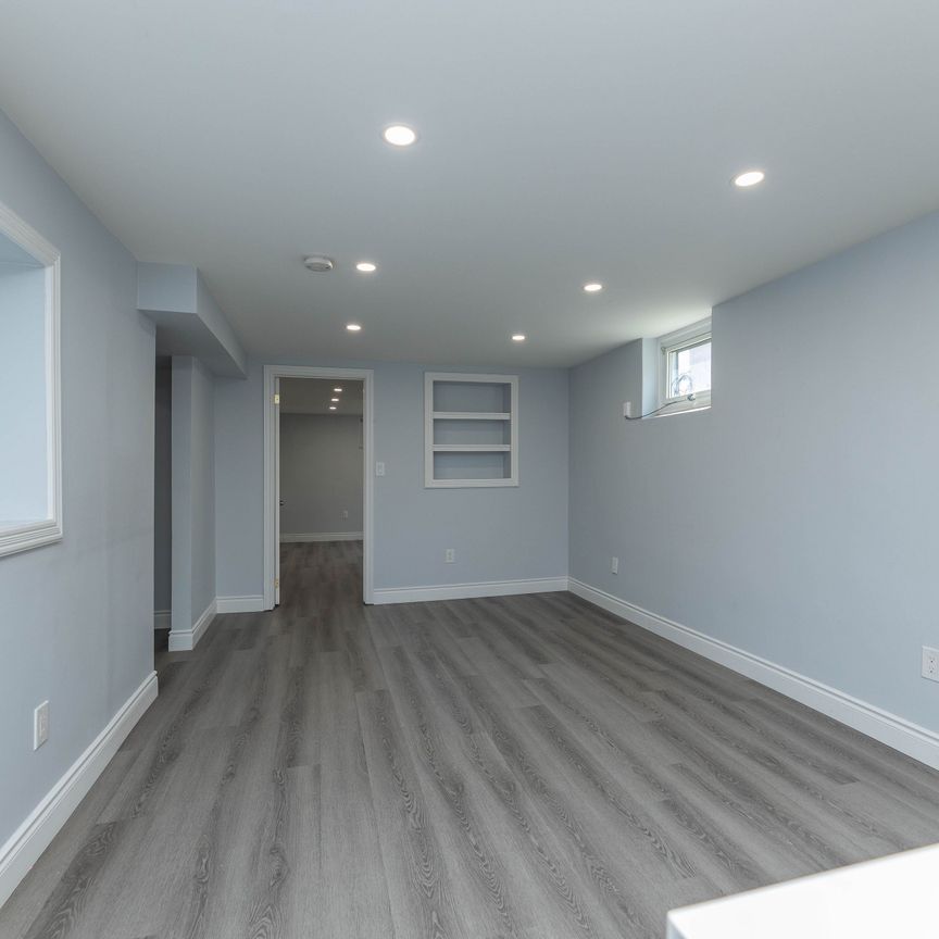 For Lease - 647 Perry Crescent Unit# Bsmt, Oshawa, Ontario - Photo 1