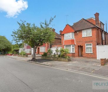 4 bedroom detached house to rent - Photo 2