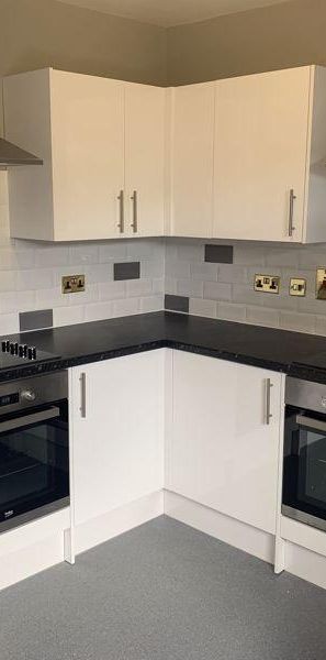 8 bedroom house share to rent - Photo 1