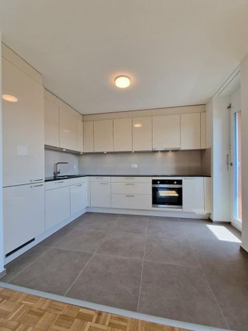 "Charmante, neu renovierte 4-Zimmerwohnung" - Foto 2